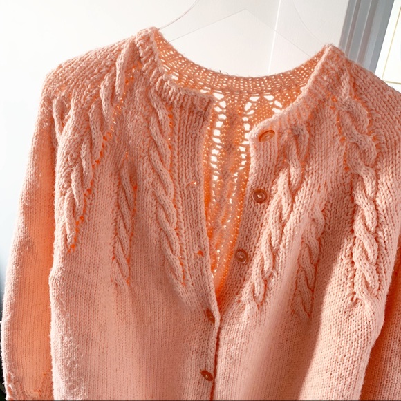 Vintage peach cable knit grandma cardigan sweater - Picture 7 of 7
